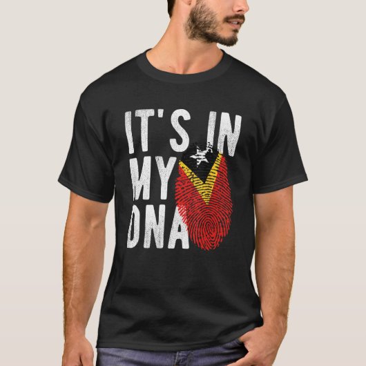 it s in my DNA Timor Leste flag Fingerprint Tシャツ (正面)