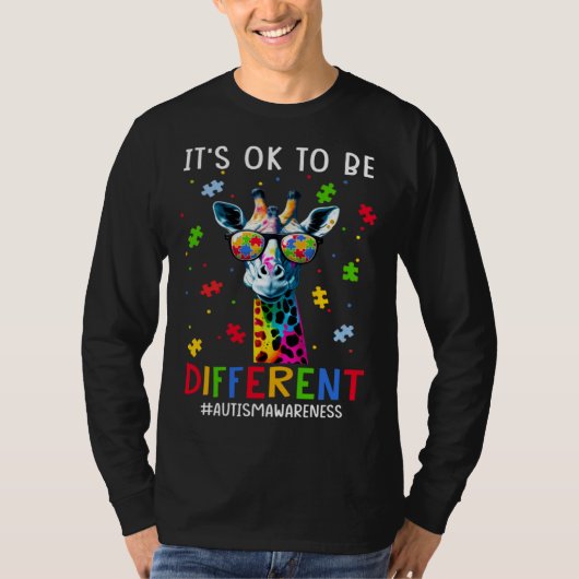 It s Ok To Be Different Autism Awareness Giraffe Tシャツ (正面)