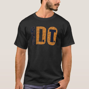 It Specialist Sysadmin Admin Administratorを実行する Tシャツ