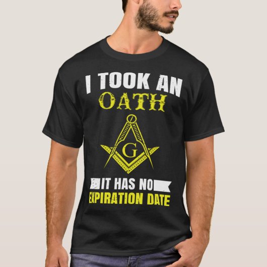 It Took An Oath Masonic Master Square And Compass  Tシャツ (正面)