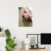 Italian gondola boat in Venice photograph print ポスター (ホームオフィス)