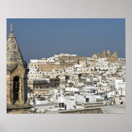 Italy, Ostuni, close up view of old city ポスター (正面)