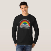 it's a beautiful day for learning rainbow teacher tシャツ (正面フル)