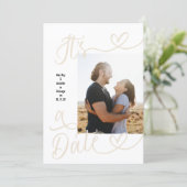 It's A Date | 4 写真 | カリグラフィー ウェディング セーブザデート (スタンド正面)