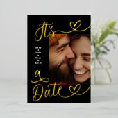 It's A Date Black White Photo Collage Gold Hearts 箔招待状 (立ち正面)