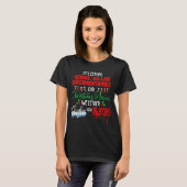 It's Either Serial Killer Doentaries Or Christmas Tシャツ (正面フル)