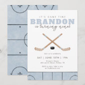 It's Game Time Hockey Birthday Party Blue Sports  招待状 (正面/裏面)