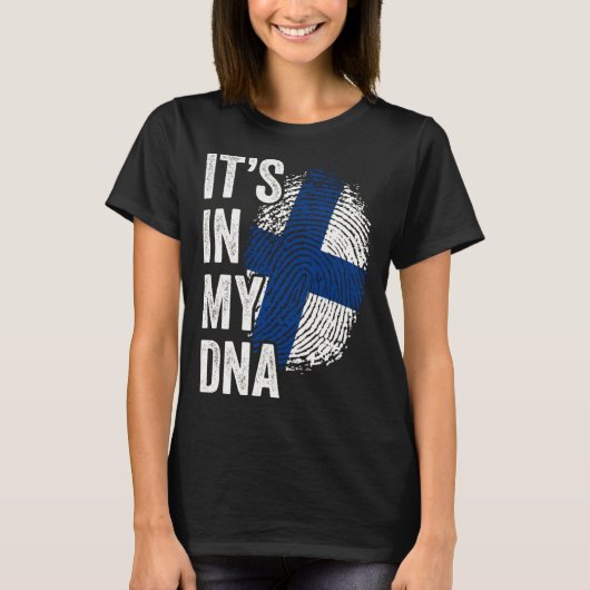 ITS IN MY DNA Finland Flag Finnish Roots Pride Gen Tシャツ (正面)
