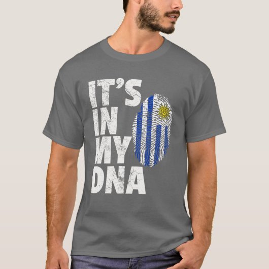 IT's IN MY DNA Uruguay Flag Official Pride Gift Co Tシャツ (正面)
