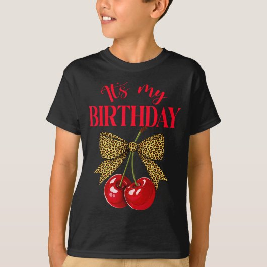 It's My Birthday Cute Cherry Leopard Coquette Bow  Tシャツ (正面)
