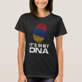 IT'S MY DNA IN flag national pride fingerprint Arm Tシャツ (正面)