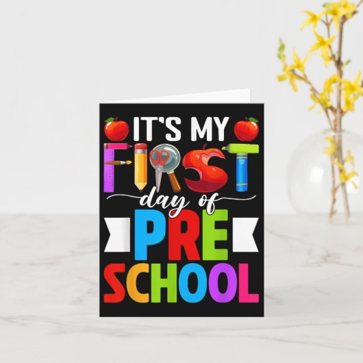 Its My First Day Of Preschool Back To School Pre-k カード (黄色い花)