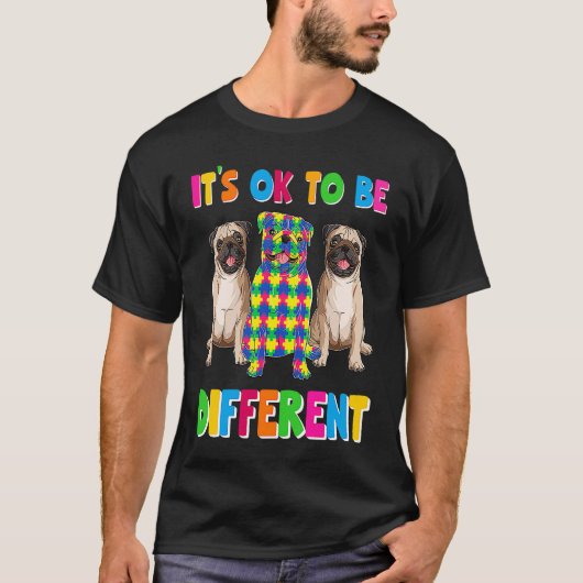 It's Ok To Be Different Autism Awareness Three Pug Tシャツ (正面)