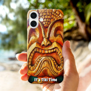 It's Tiki Time Hawaiiおもしろいレトロウッド顔写真 iPhone 16 Plusケース