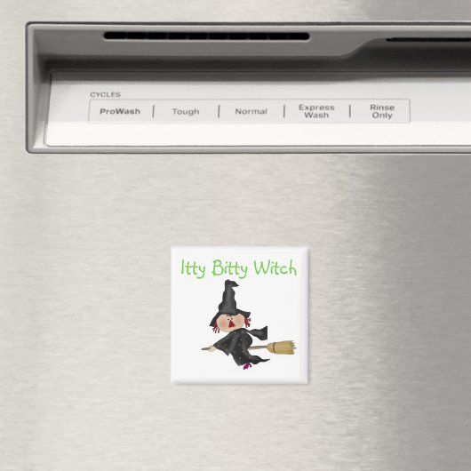 Itty Bitty Witch Tシャツとギフト マグネット (インサイチュ (食洗機))