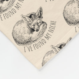 I've Found My Niche Cozy Napping Fox フリースブランケット