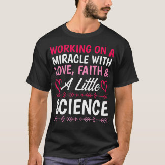 IVF生存者ミラクル転勤デーインフェルティル Tシャツ