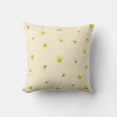 Ivory Cream Yellow Japanese Viola Floral Pattern クッション (正面)