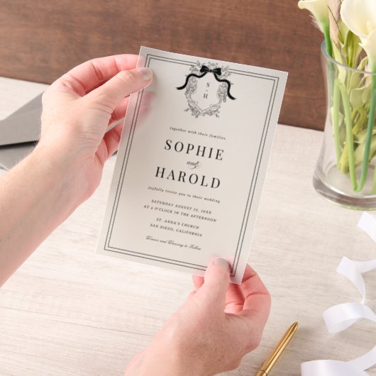 Ivory French Crest Monogram Wedding ベラム紙招待状 (ポータブル)