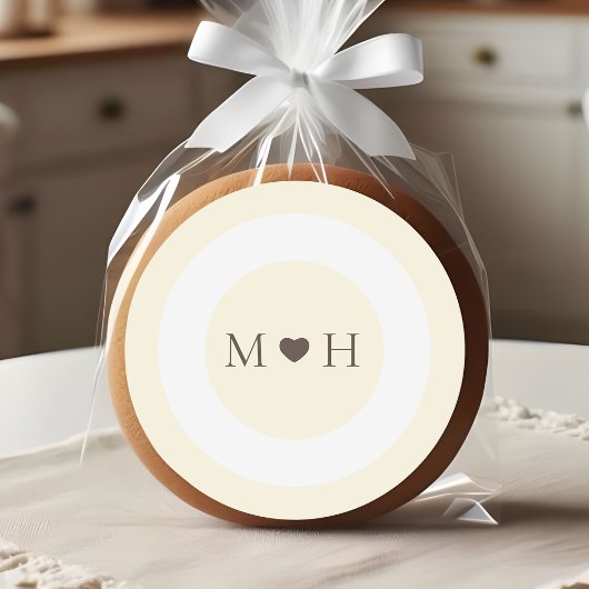 Ivory Modern Monogram Heart Wedding Favor ラウンドシール
