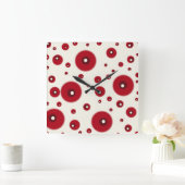 Ivory Red Dots Funky Whimsical Circle Pattern スクエア壁時計 (ホーム)
