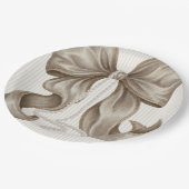 Ivory Striped Bow and Pearl Necklace ペーパープレート (アングル)