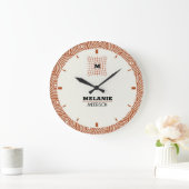 Ivory with White Geometric Monogram Elegant Gift ラージ壁時計 (ホーム)