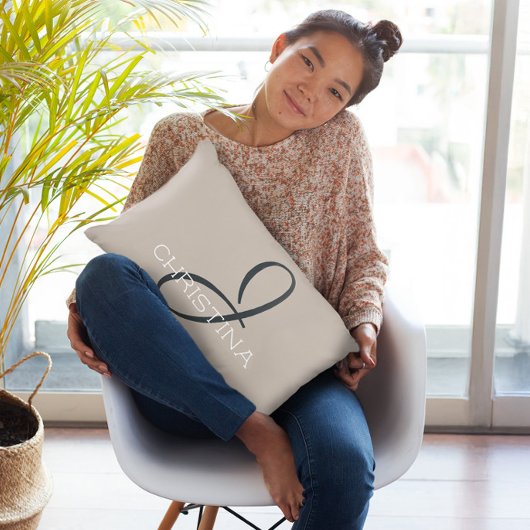 Jイニシャル名パーソナライズされたニュートラルタウプタン アクセントクッション