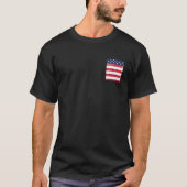 J4thアメリカ国旗を持つUSAポケットTシャツ Tシャツ (正面)