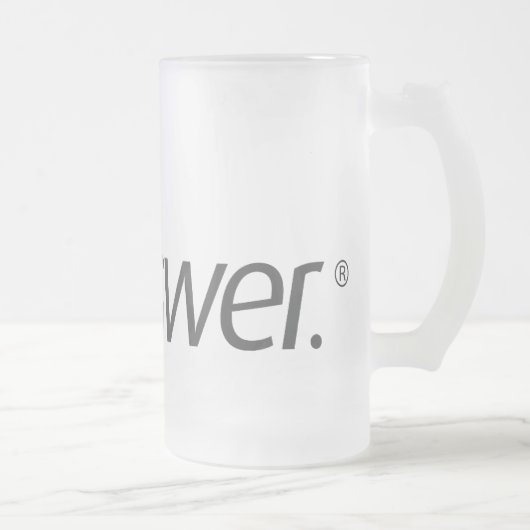 JAによって曇らされるマグ フロストグラスビールジョッキ (右)