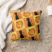 Jack-o’-lantern throw pillow クッション (ブランケット)