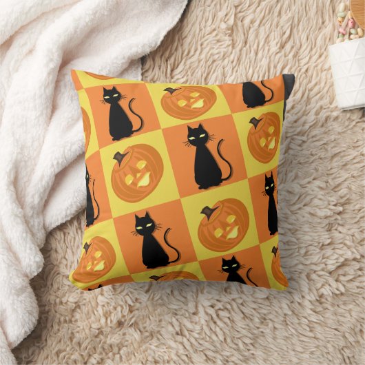 Jack-o’-lantern throw pillow クッション (ブランケット)
