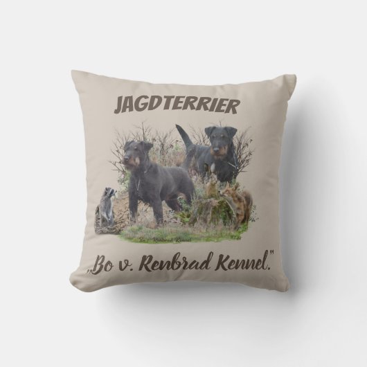 Jagdterrier,,Bo v. Renbrad Kennel."ステッカー紙 クッション (正面)