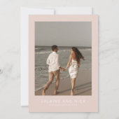 JALAINEモダン赤面ピンクブロック日付の保存 招待状 (裏面)