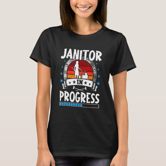 Janitor In Progress Trainee Student Tシャツ (正面)