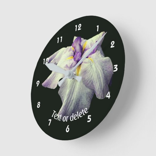 Japanese Iris Flower Personalized ラウンド壁時計 (傾斜)