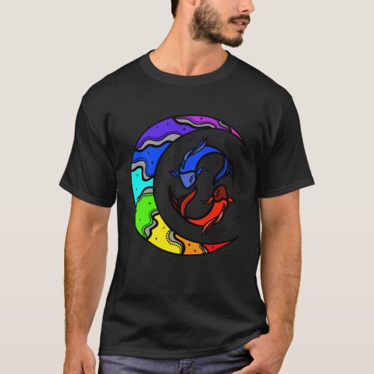 Japanese Koi Fish and Crescent Moon With Rainbow C Tシャツ (正面)
