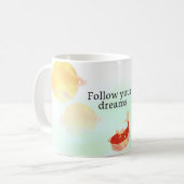 Japanese Koi Fish "Follow Your Dreams" Mug - Inspi コーヒーマグカップ (正面左)