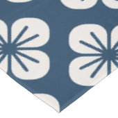 Japanese Navy Blue Ivory Floral Geometric Pattern テーブルクロス (アングル)