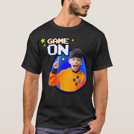 Jason Vlogsゲームオン Tシャツ (正面)