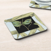 Jennifer Goldberger葉によるドラゴンフライの挿入を持つ コースター (左側)