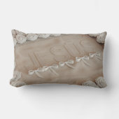 JESUS刺繍装飾用クッション- 3Dベジ描写ュー ランバークッション (正面)