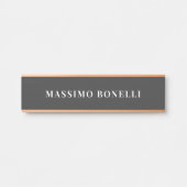 Jet Black & White Minimalist Plain Modern サインプレート (正面)