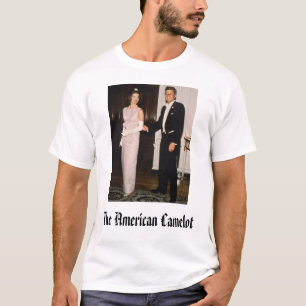 JFKおよびジャッキーのアメリカのキャメロット Tシャツ