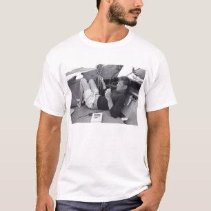 JFKの航行のTシャツ Tシャツ