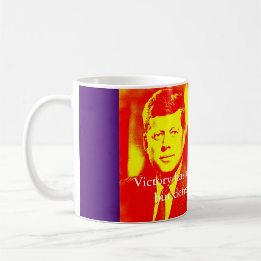 JFKジョン・F・ケネディ引用文勝利 コーヒーマグカップ (左)