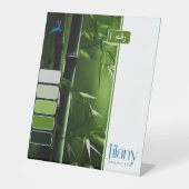 JILANY 台座サイン (正面)