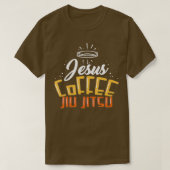 Jiu Jitsu Outfit For A Jesus And Coffee Lover Tシャツ (デザイン正面)