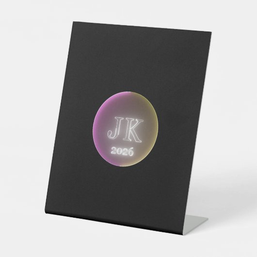 JK 2026 ペデスタルサイン 台座サイン (正面)