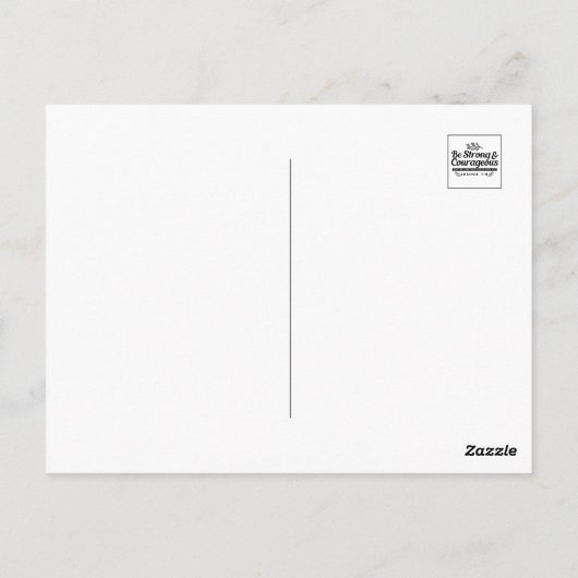 Jo 1:9聖書の聖句デザイン – 強く、勇気ある ポストカード (裏面)